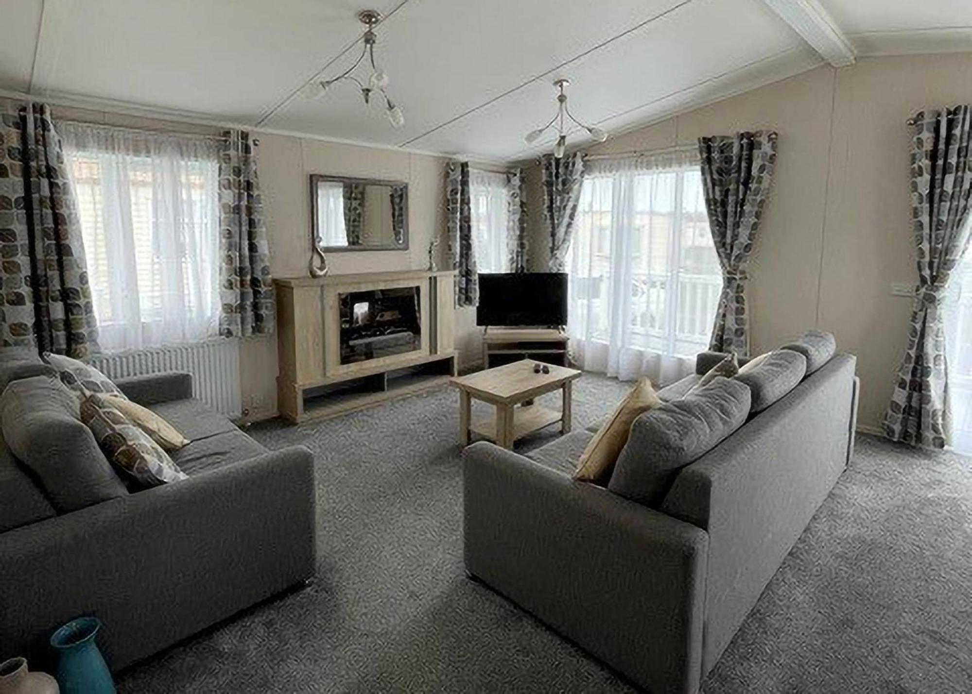 Golden Sands Holiday Park Cresswell  外观 照片